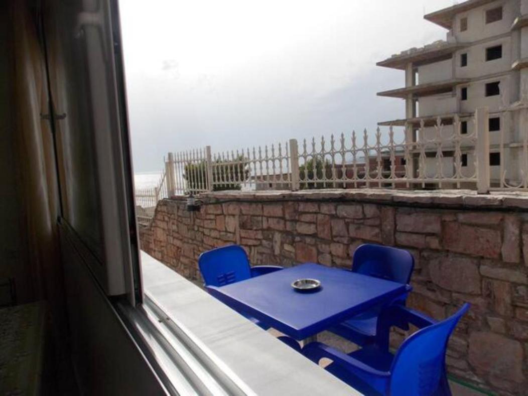 Vasili Sunstay Apartments Sarandë Buitenkant foto