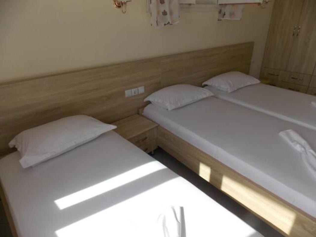 Vasili Sunstay Apartments Sarandë Buitenkant foto