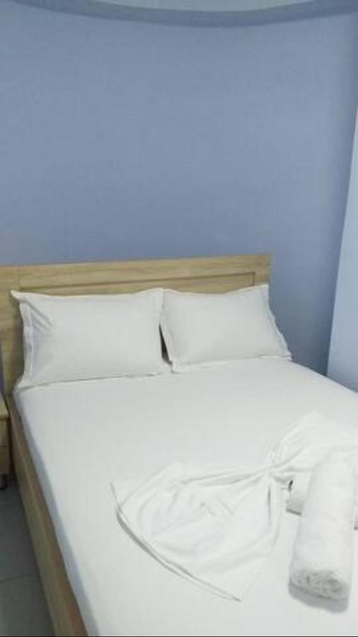 Vasili Sunstay Apartments Sarandë Buitenkant foto