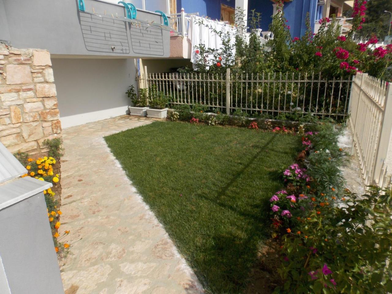 Vasili Sunstay Apartments Sarandë Buitenkant foto