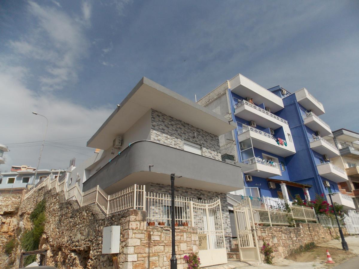 Vasili Sunstay Apartments Sarandë Buitenkant foto